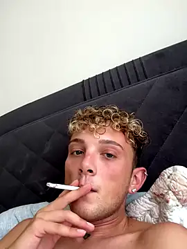 Turkishleo webcam