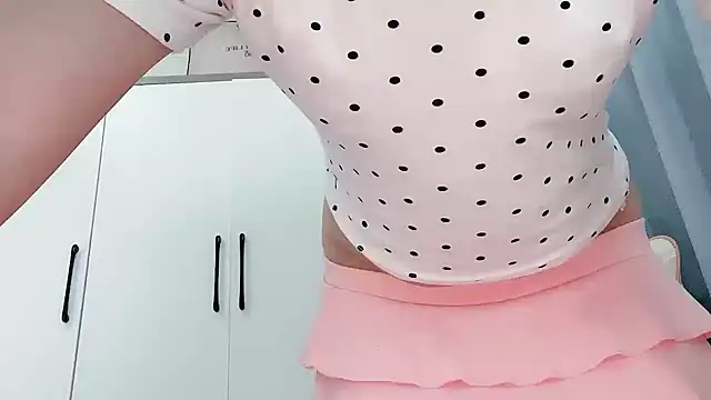 Eloise131499 webcam