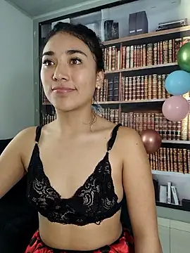MilaSweet_ webcam