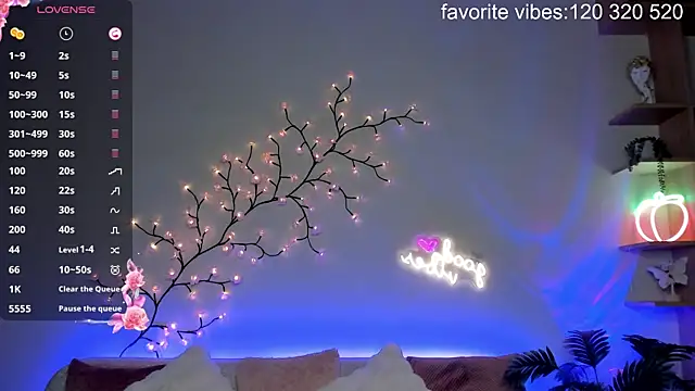 JuicyyPeach_ webcam
