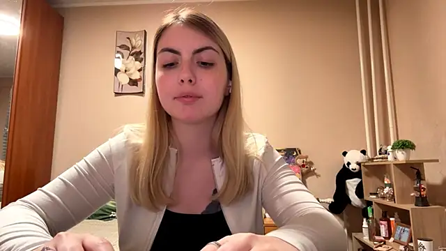 okapiClaire webcam