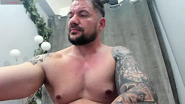 musclemonster31 webcam