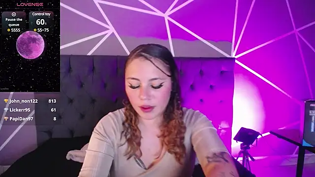 Dominic_Queen webcam