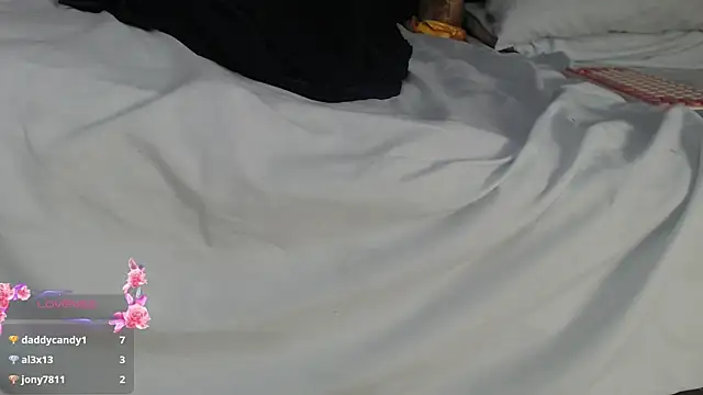 Alicee_Moonn webcam