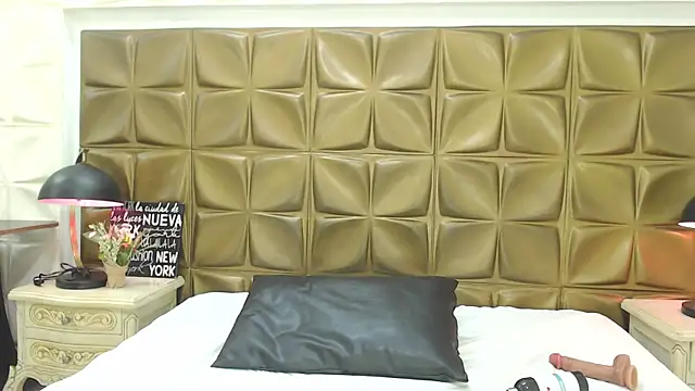 AlanaBale webcam