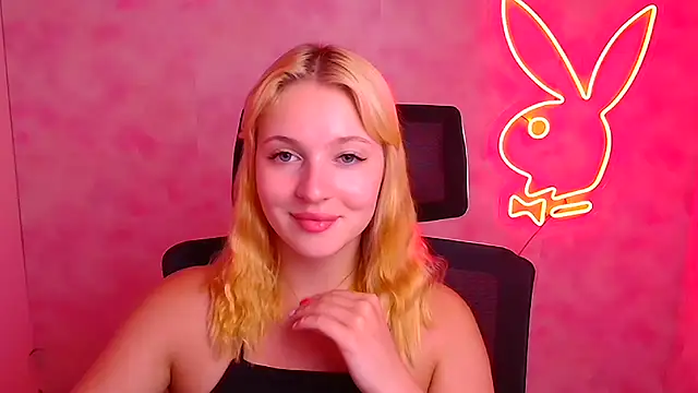 Milka_kiss_ webcam