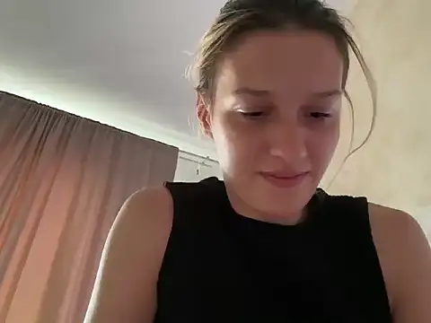 LaraStone69 webcam