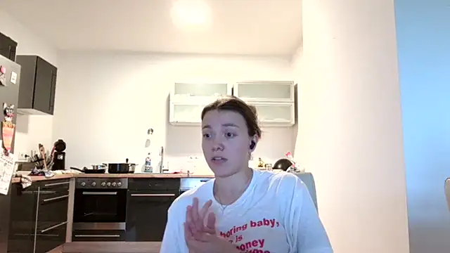 WonderAngela webcam