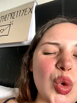 xtheprettyex webcam
