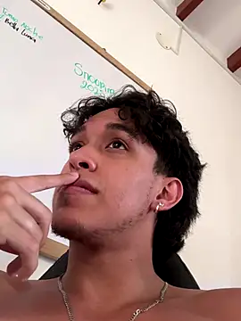 Mattew_Dluca_ webcam