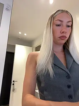 cam sex LuisaBecker