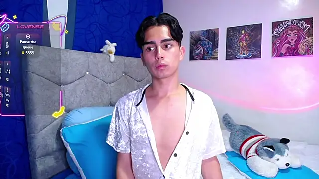 OwenBluee webcam