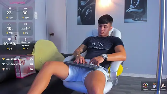 Cristopher_strong webcam