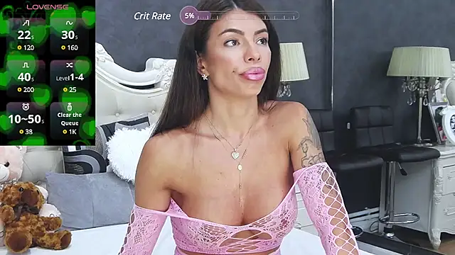 LaraDivine webcam