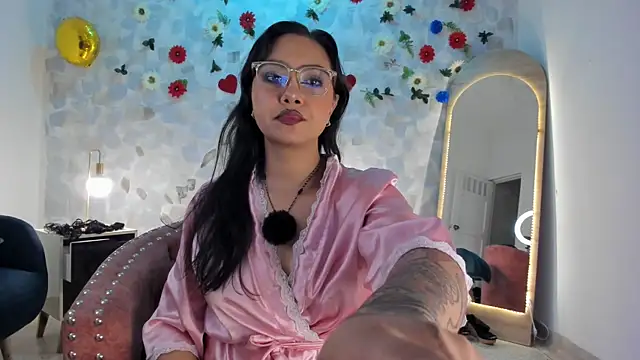 samara_smithh webcam