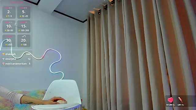 alahia_sweet webcam