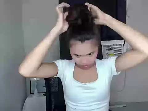 Filipina_milker webcam