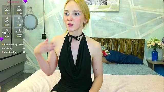 Luna-Fever webcam