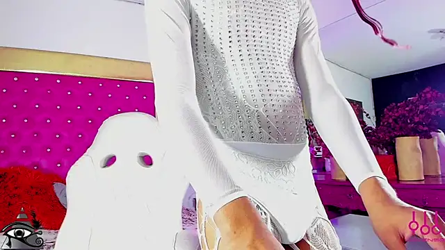 kristalQueen webcam
