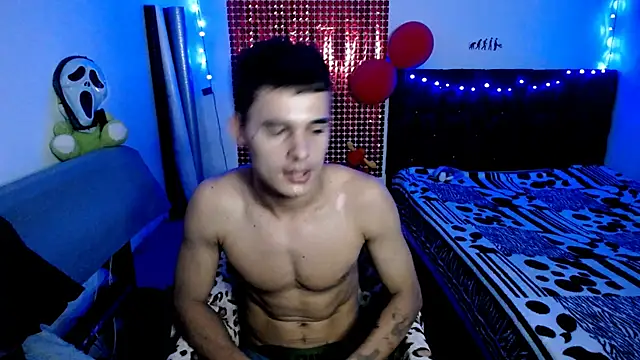freddy_romas webcam