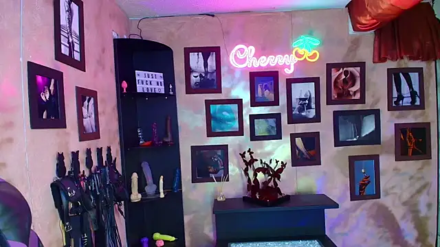 cherryy_bombshelll webcam