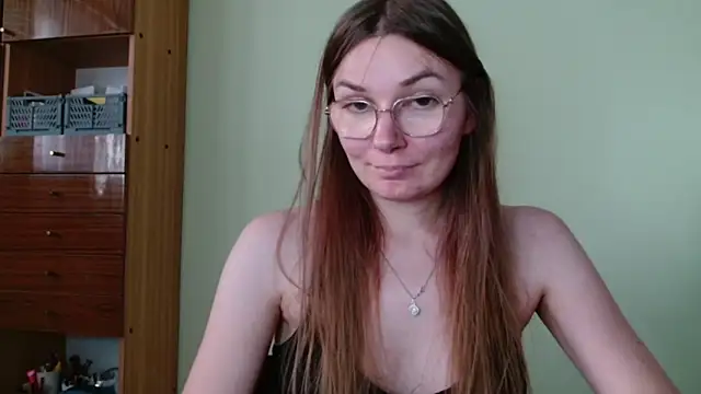 LooveELLYx webcam