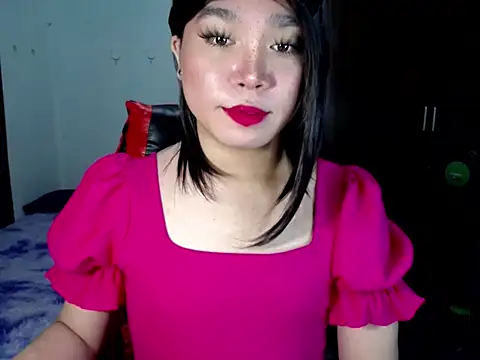 Urassiansweetcummer webcam