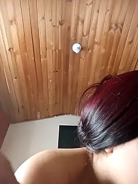 lixxyee__ webcam