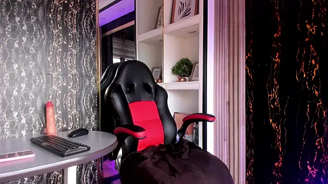 LunaaFerrari webcam