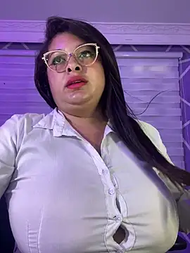 MiiaaJoness