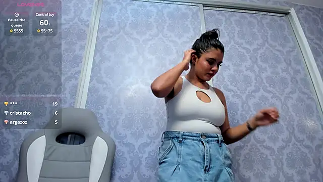 Lhea_Foxx webcam