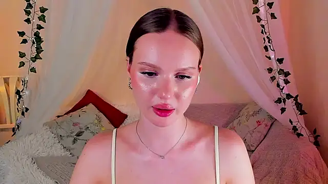 MishkaMe webcam