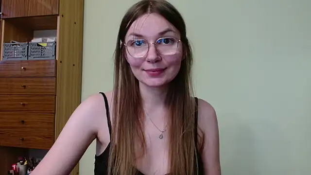 LooveELLYx webcam