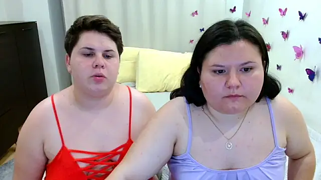 BeckyAndHellen webcam