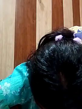 Naina_callgirl webcam