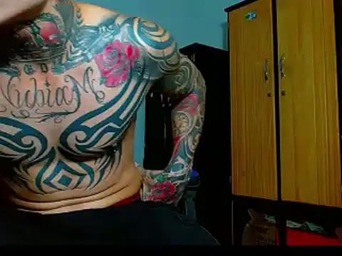 Sexy_BOY_Tatoo webcam
