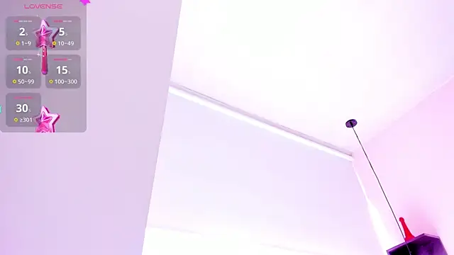violet_myerrs webcam
