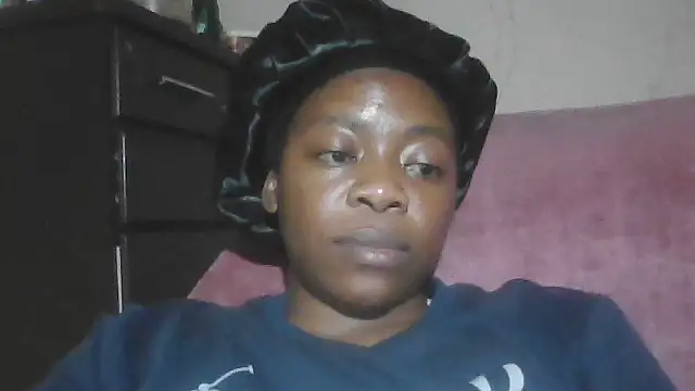 sexyhotchic93 webcam