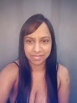 Phatmilfbitch webcam