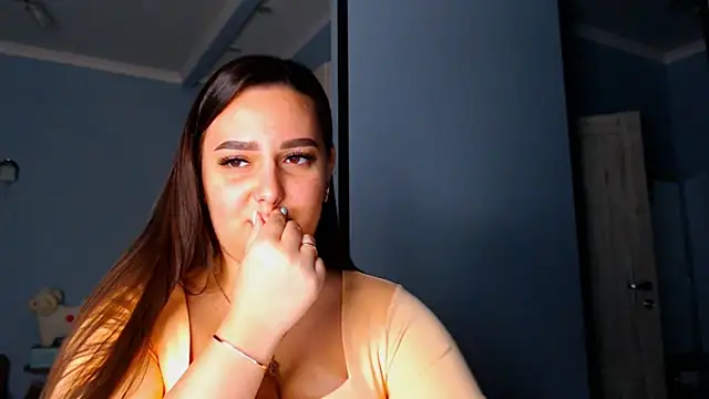 NikiWhite webcam