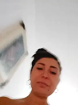 mia_mancini - Mia_mancini's free webcam - UK Sex Cams