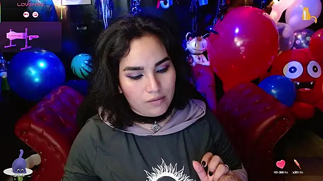 kureiji_hentaii webcam