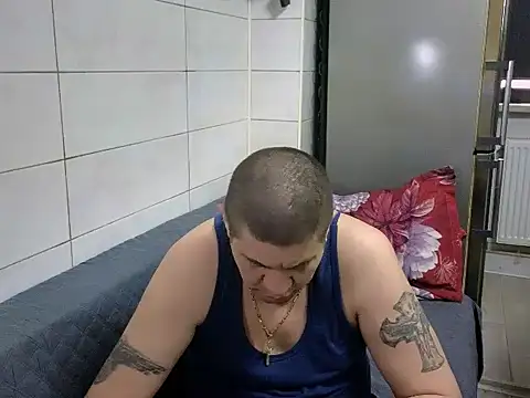 SpartacusDaddy48 webcam