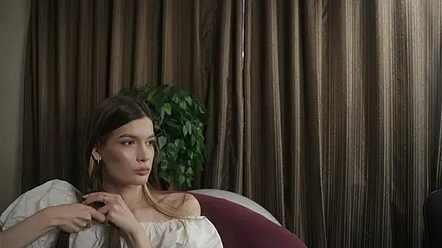 ElwandaLatortue webcam