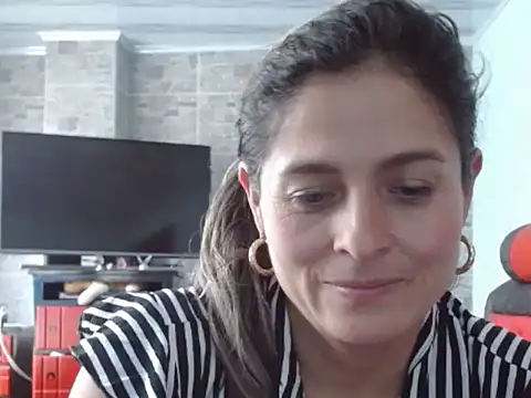 linda-mature43 webcam