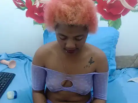 SweetPearlx44 webcam