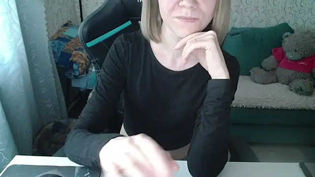 _AliceCullens_ webcam