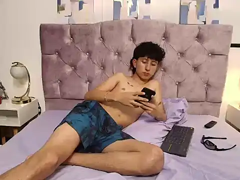 Aaron_Blaze_ webcam