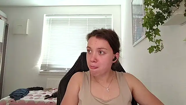 WonderAngela webcam