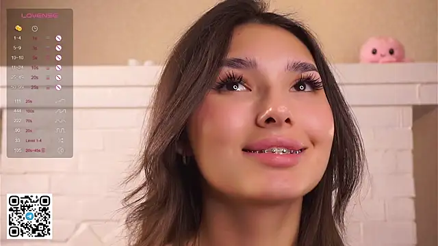 loraatcher - LoraAtcher's free webcam - UK Sex Cams